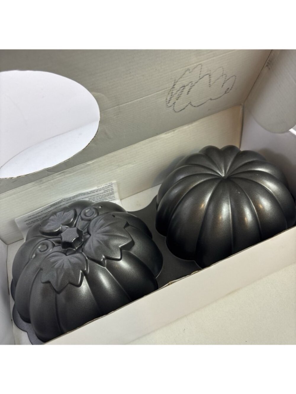 Wilton Pumpkin Cake Pan Jack-o'-lantern Halloween Harvest Party Celebration - Picture 4 of 5